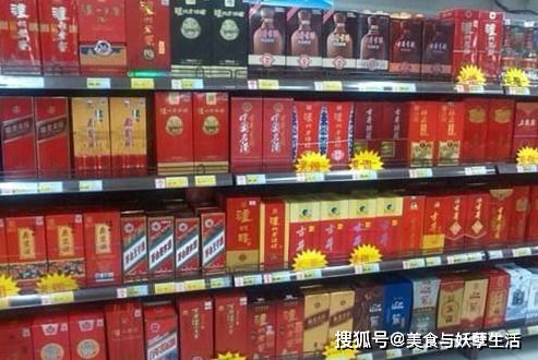 十多元的白酒能喝嗎 和幾百元的有啥區別 酒廠老師傅說出了答案