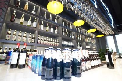 京喜名酒薈首個IP店開業,單日銷售額破30萬